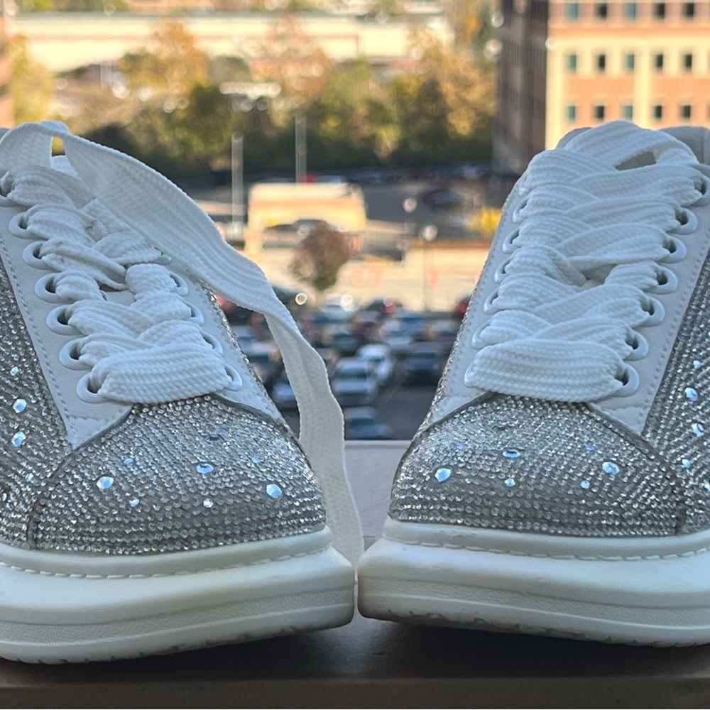*RARE*Steve Madden Glimmer-R Rhinestone Sneakers(worn once)